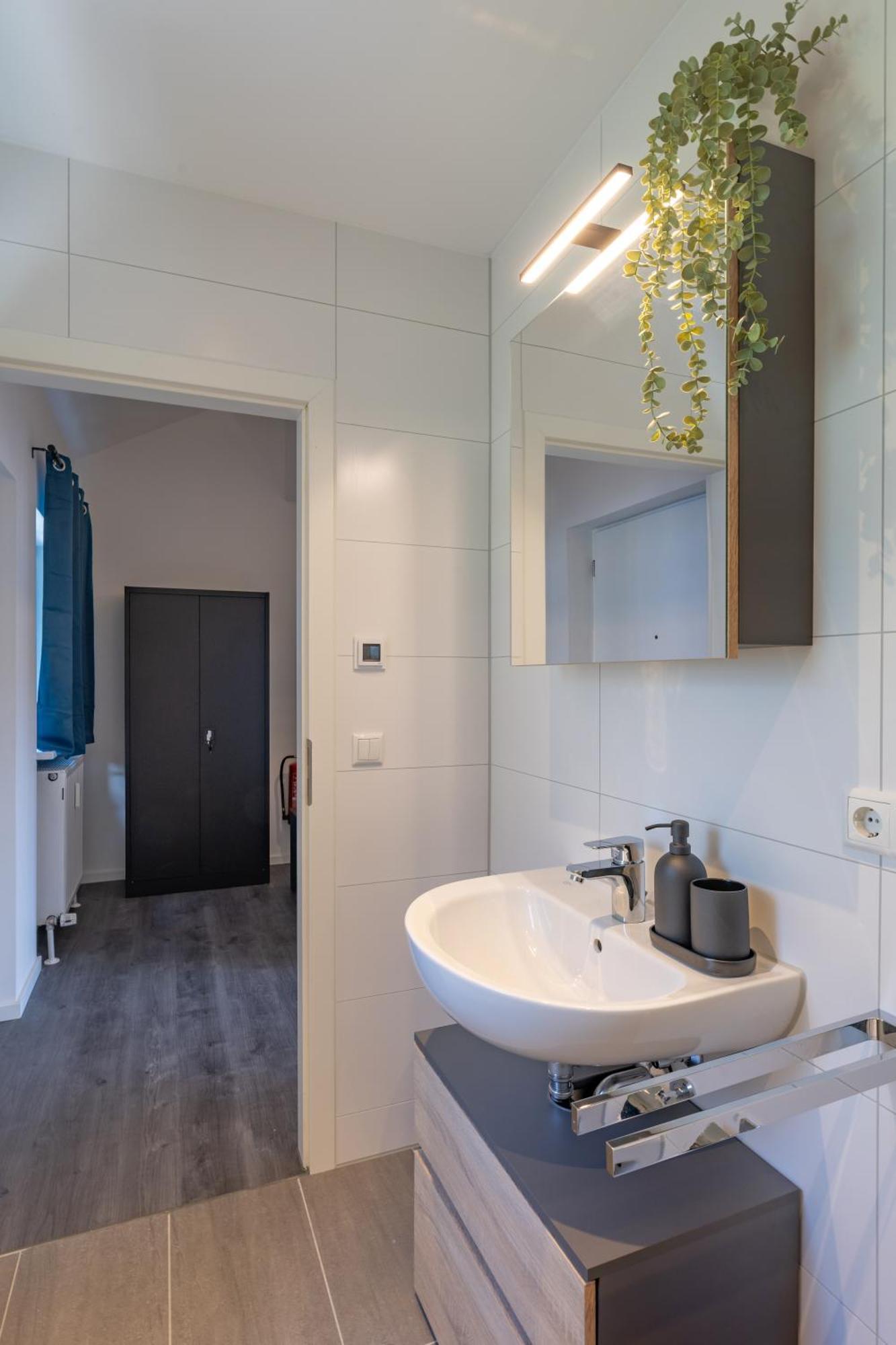 Sweethome - Maisonette Apartment, Parkplatz, Wifi, Naehe Zentrum Fuerstenfeldbruck Esterno foto