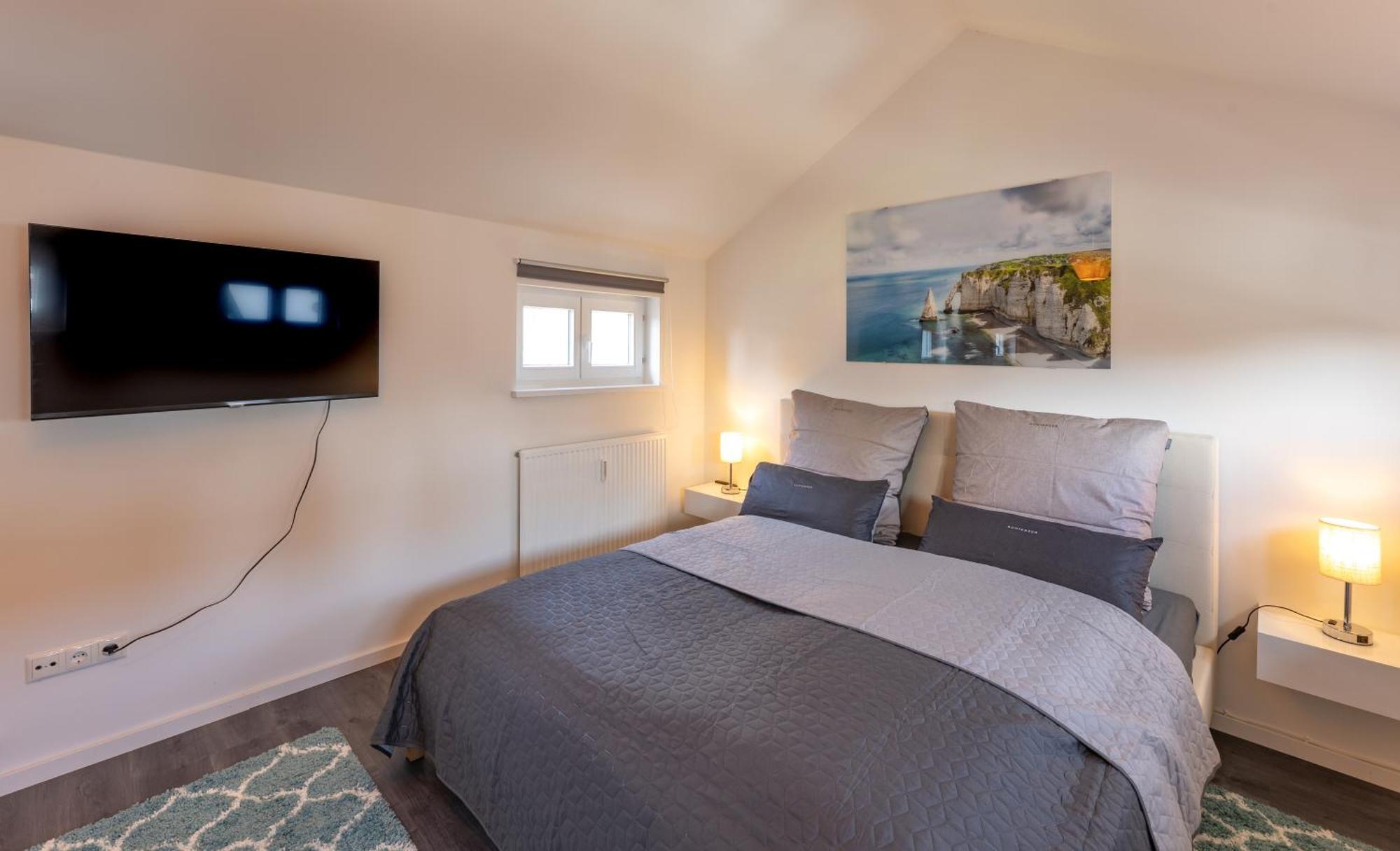 Sweethome - Maisonette Apartment, Parkplatz, Wifi, Naehe Zentrum Fuerstenfeldbruck Esterno foto